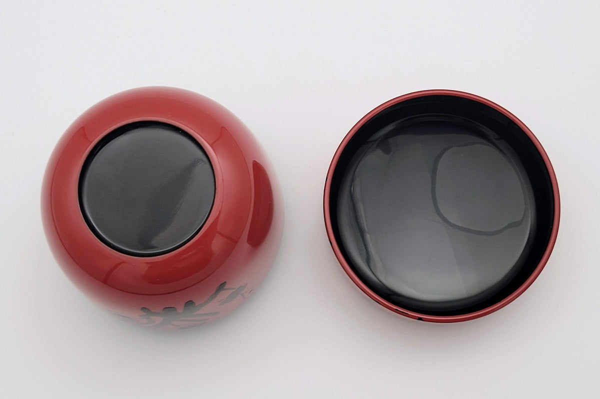 Ume-tsuki natsume 梅月蒔絵中棗 Nakatani Hakuho