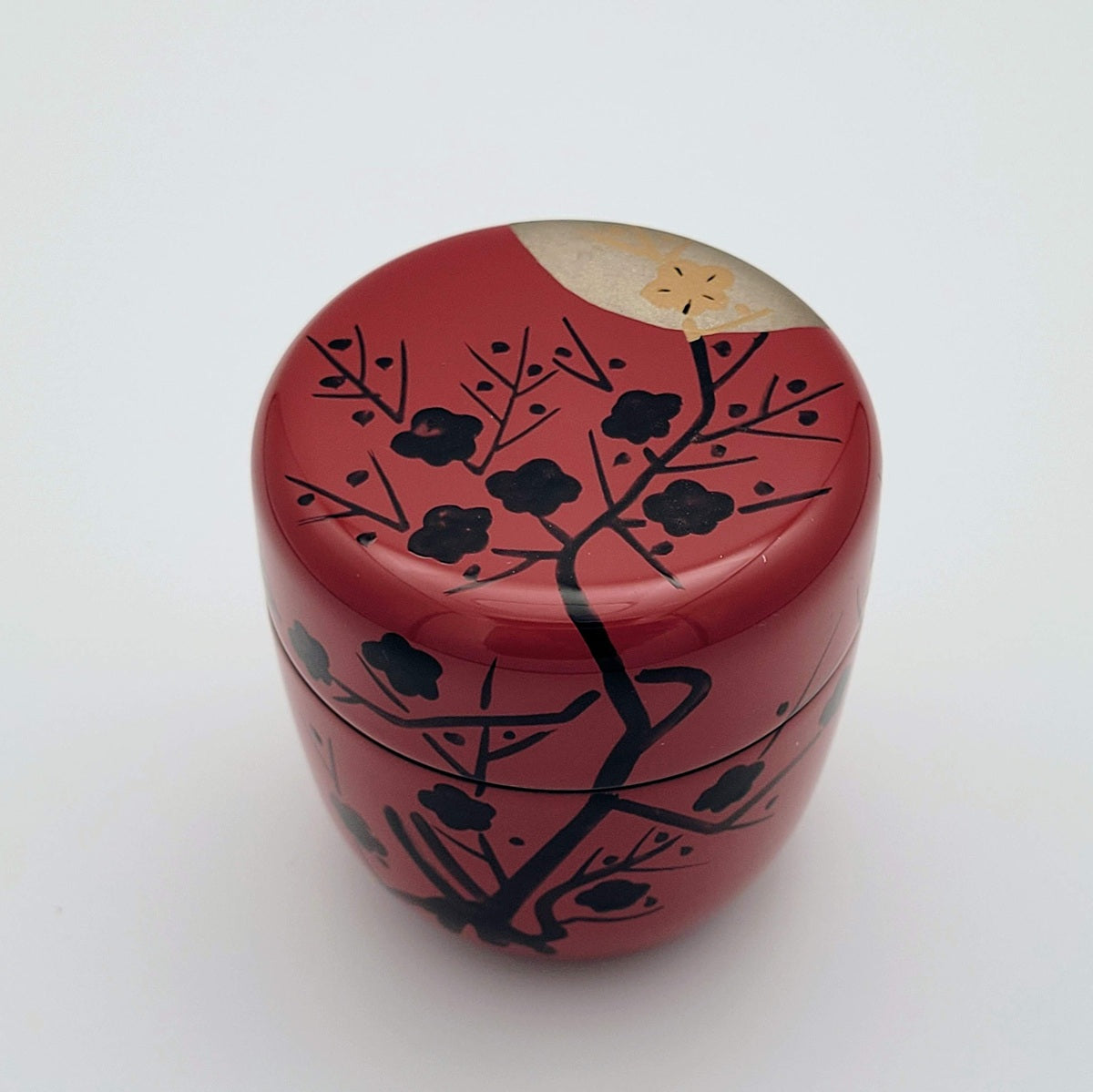 Ume-tsuki natsume 梅月蒔絵中棗 Nakatani Hakuho