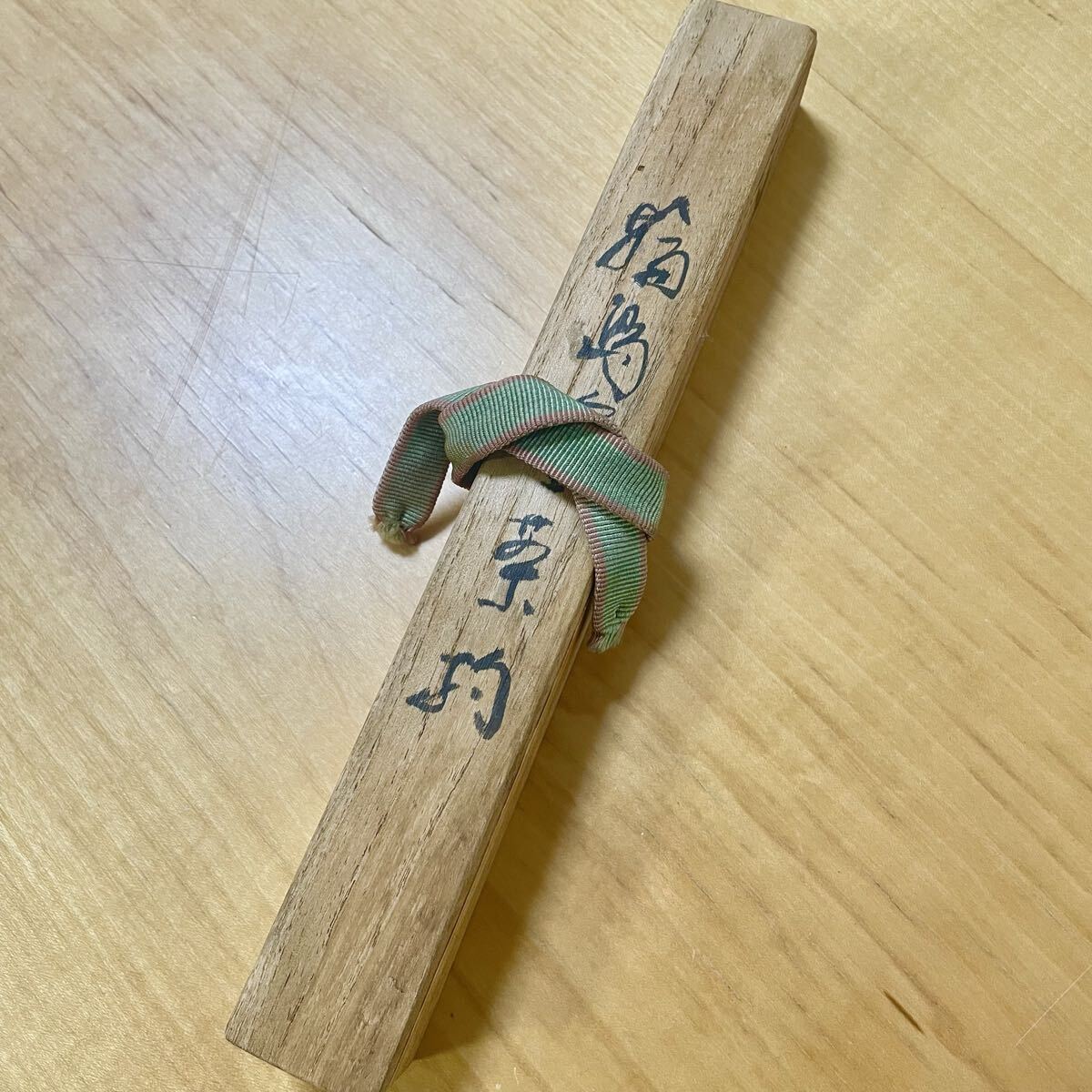 Wajima-nuri chashaku, gelakte bamboe theeschep, Matami-sai, Shiotokuyashikki-winkel