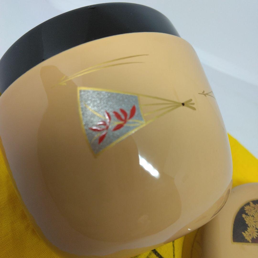 Shiro-Urushi (witte lak) natsume met waaiermotieven  橋爪庵 Hashizume-an